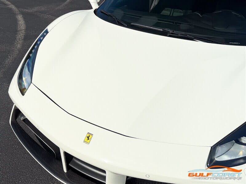 2017 Ferrari 488 GTB Coupe RWD photo 4