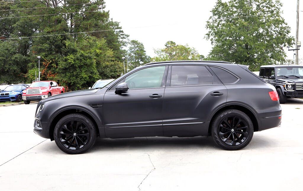 2017 Bentley Bentayga W12 AWD photo 4