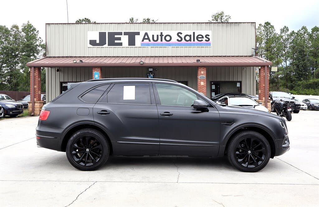 2017 Bentley Bentayga W12 AWD photo 8