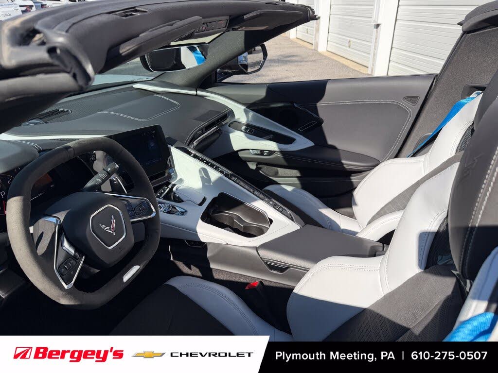 2024 Chevrolet Corvette Z06 2LZ Convertible RWD photo 3