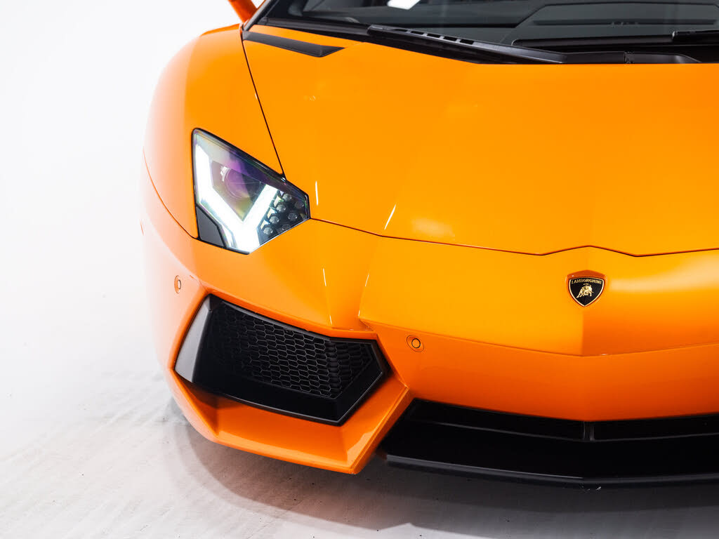 2016 Lamborghini Aventador LP 700-4 Coupe AWD photo 15