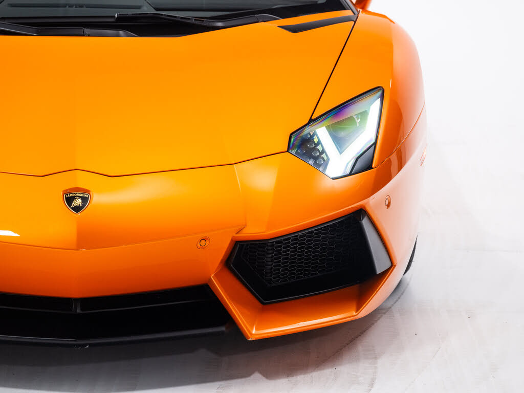 2016 Lamborghini Aventador LP 700-4 Coupe AWD photo 16