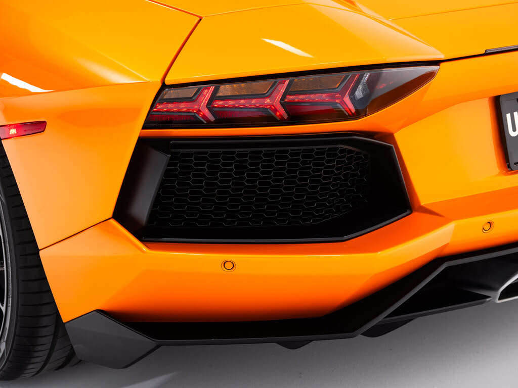 2016 Lamborghini Aventador LP 700-4 Coupe AWD photo 17
