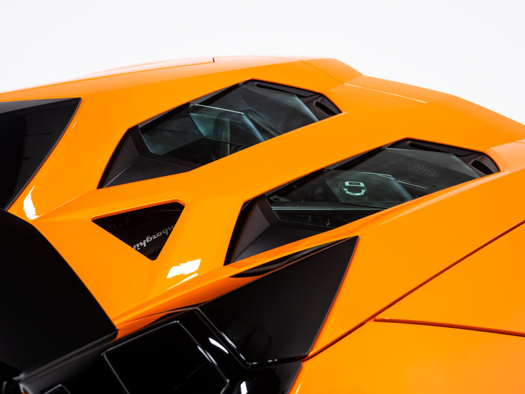 2016 Lamborghini Aventador LP 700-4 Coupe AWD photo 23