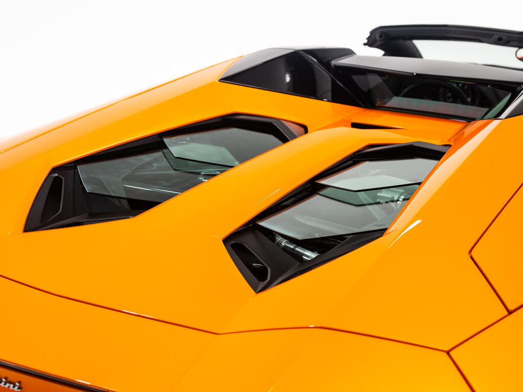 2016 Lamborghini Aventador LP 700-4 Coupe AWD photo 24