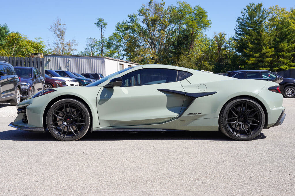 2024 Chevrolet Corvette Z06 3LZ Coupe RWD photo 6