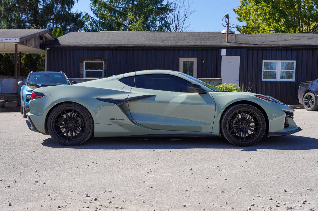 2024 Chevrolet Corvette Z06 3LZ Coupe RWD photo 10