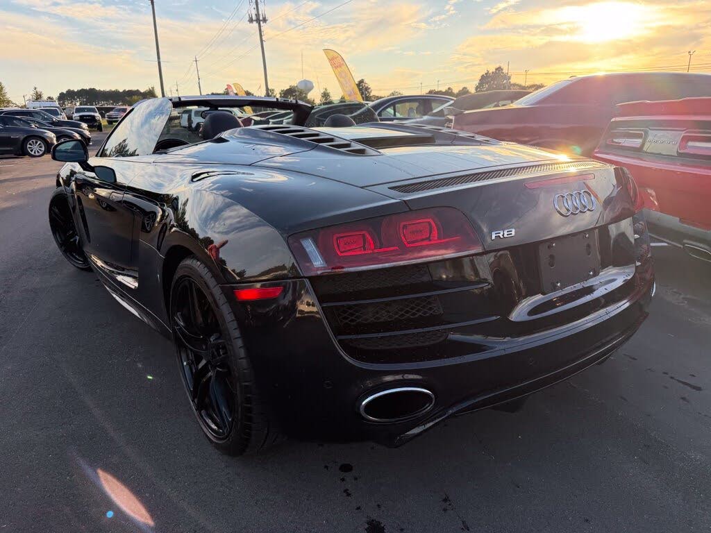 2011 Audi R8 5.2 quattro Spyder AWD photo 6 of 24