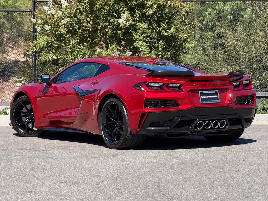 2026 Chevrolet Corvette Z06 1LZ Coupe RWD photo 3