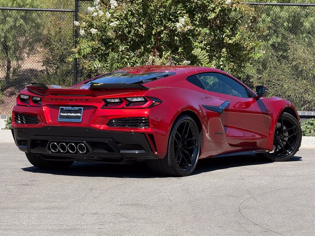 2026 Chevrolet Corvette Z06 1LZ Coupe RWD photo 7