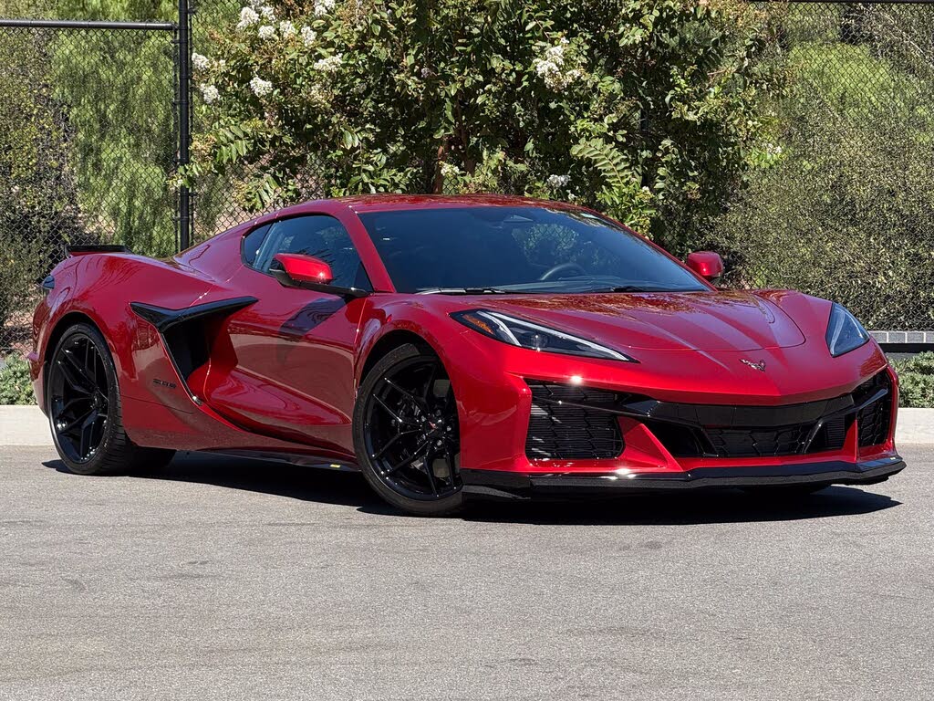 2026 Chevrolet Corvette Z06 1LZ Coupe RWD photo 9
