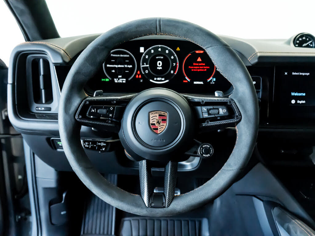 2026 Porsche Cayenne Coupe GTS AWD photo 17