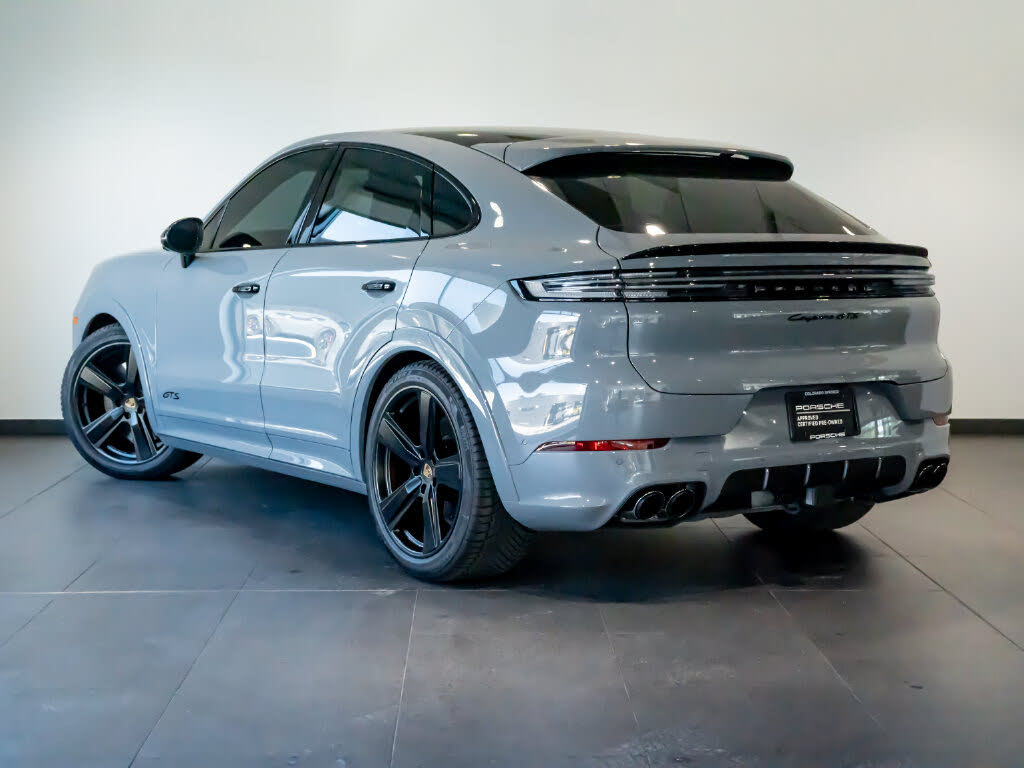 2026 Porsche Cayenne Coupe GTS AWD photo 3