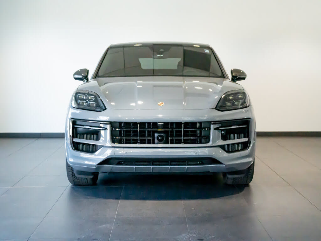 2026 Porsche Cayenne Coupe GTS AWD photo 10