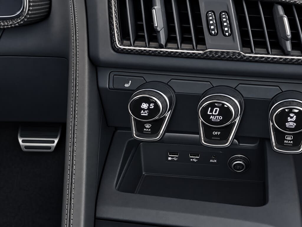 2017 Audi R8 quattro V10 Plus Coupe AWD photo 16 of 24