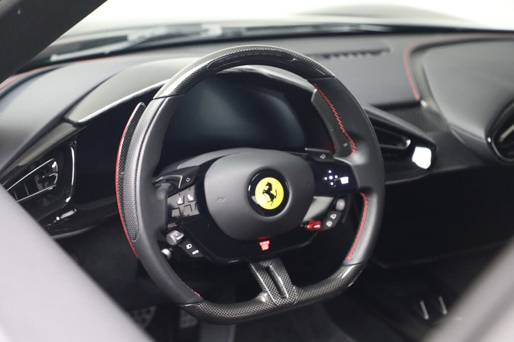 2025 Ferrari 12Cilindri Coupe RWD photo 16