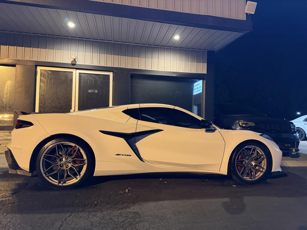 2024 Chevrolet Corvette Z06 1LZ Coupe RWD photo 7