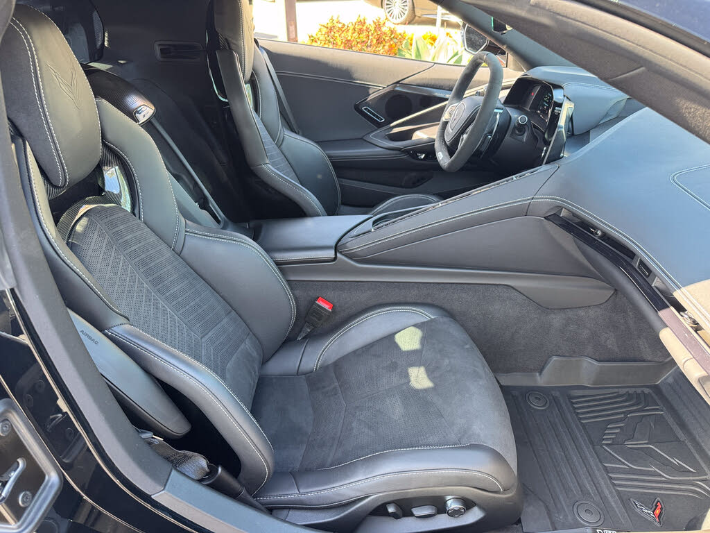 2025 Chevrolet Corvette Z06 2LZ Coupe RWD photo 6