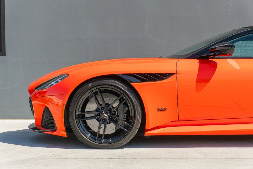 2023 Aston Martin DBS Superleggera Volante RWD photo 18