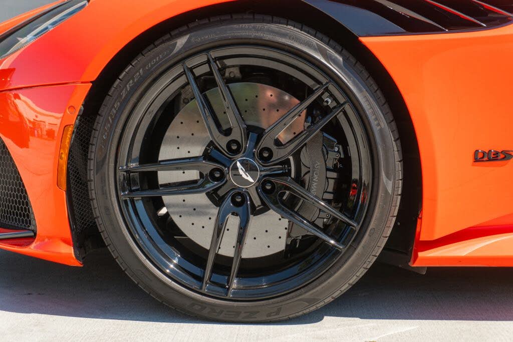 2023 Aston Martin DBS Superleggera Volante RWD photo 19