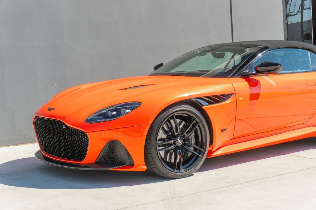2023 Aston Martin DBS Superleggera Volante RWD photo 20