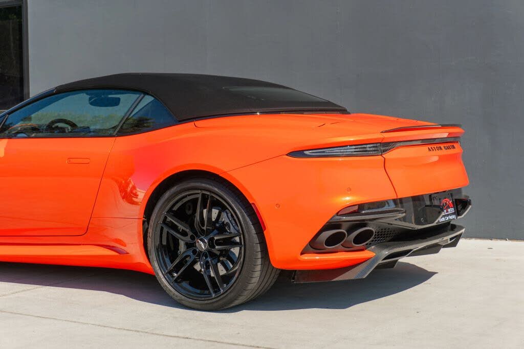 2023 Aston Martin DBS Superleggera Volante RWD photo 23
