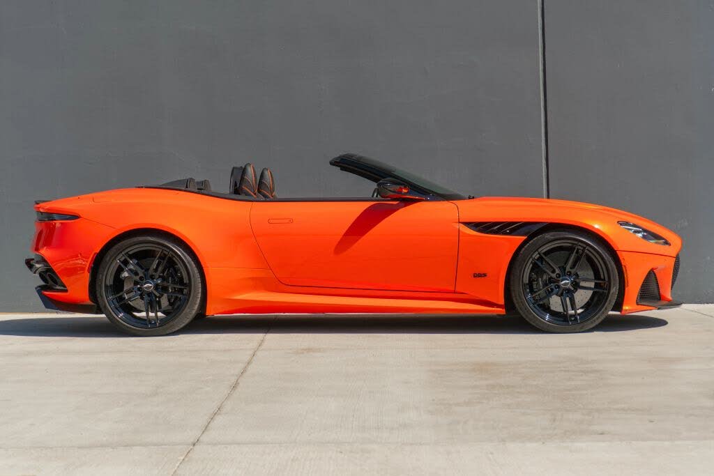 2023 Aston Martin DBS Superleggera Volante RWD photo 7