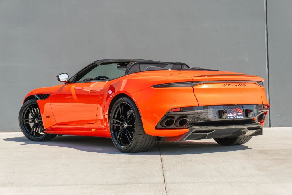 2023 Aston Martin DBS Superleggera Volante RWD photo 9