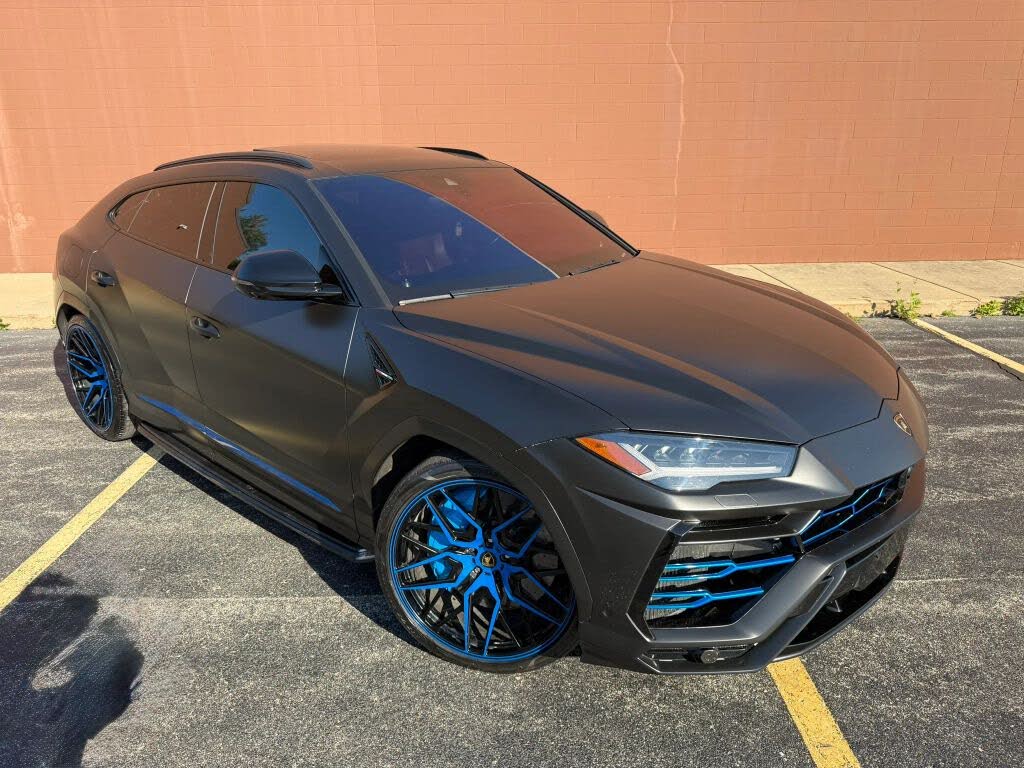 2019 Lamborghini Urus 4WD photo 6