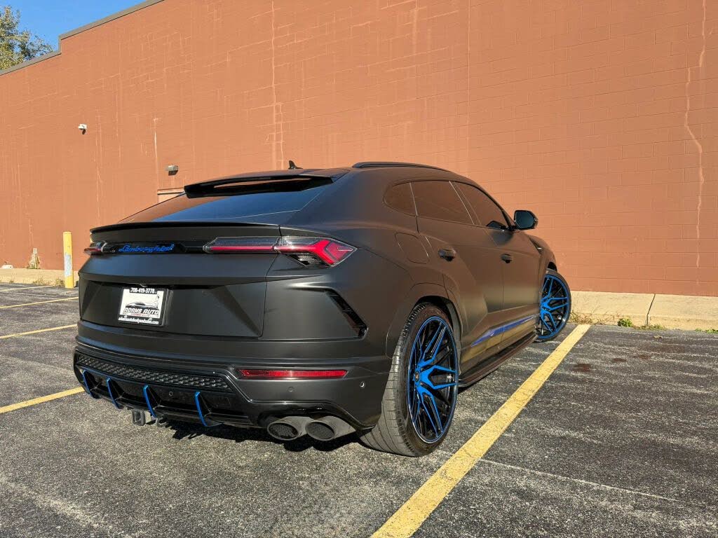 2019 Lamborghini Urus 4WD photo 8