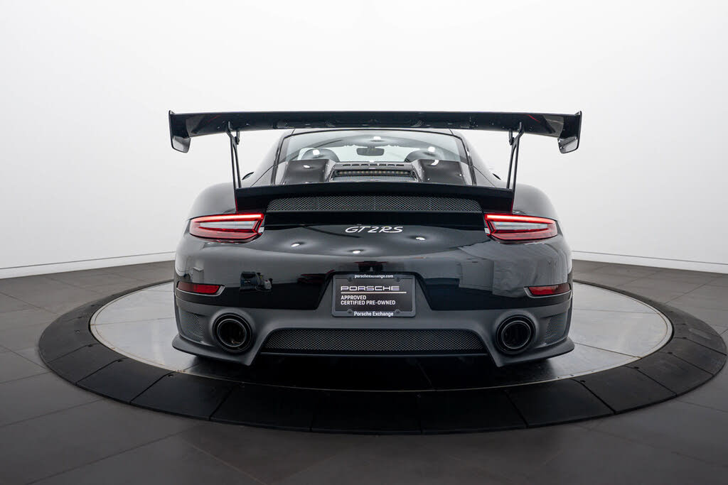 2018 Porsche 911 GT2 RS Coupe RWD photo 6