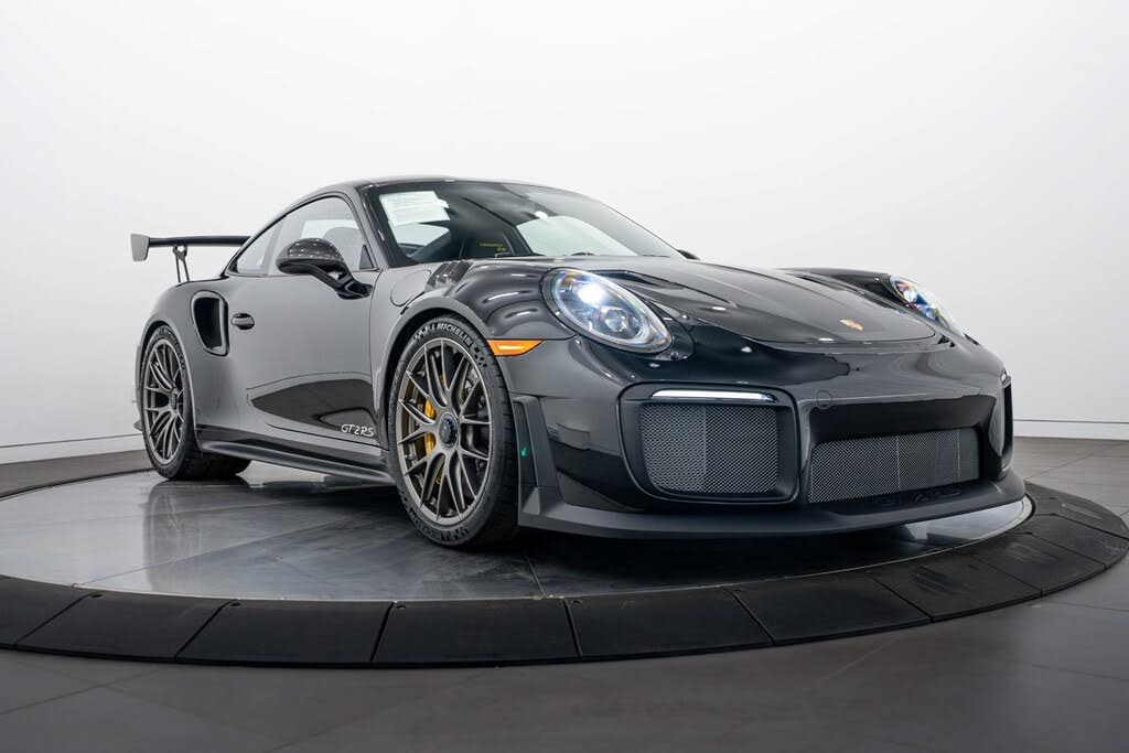 2018 Porsche 911 GT2 RS Coupe RWD photo 9