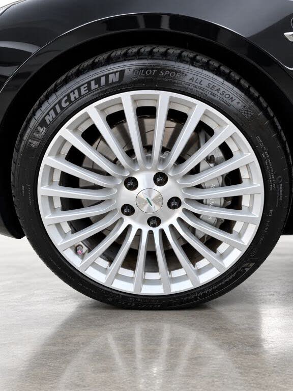 2011 Aston Martin Rapide RWD photo 13
