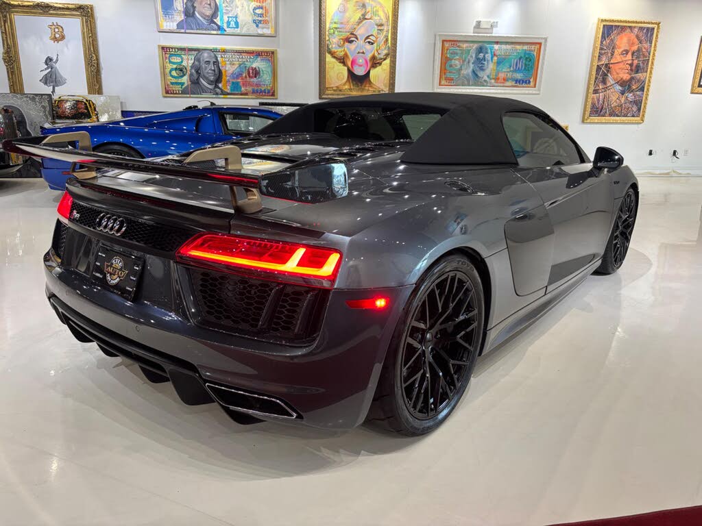 2017 Audi R8 quattro V10 Spyder AWD photo 13 of 24
