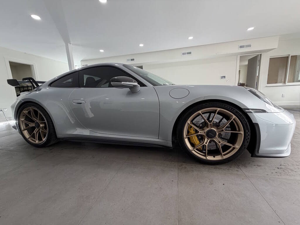 2022 Porsche 911 GT3 Coupe RWD photo 12