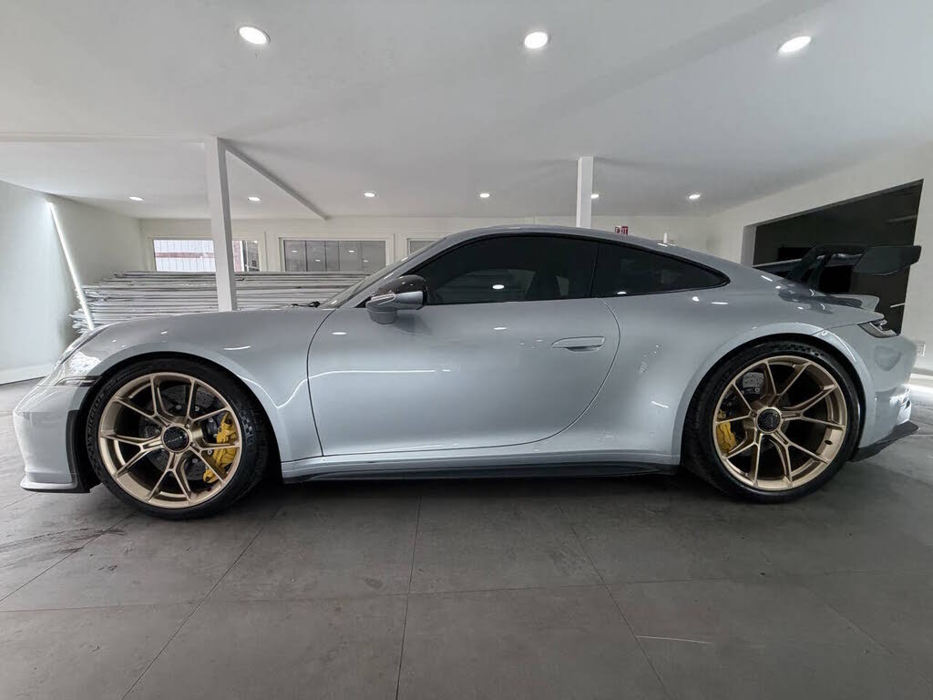 2022 Porsche 911 GT3 Coupe RWD photo 4