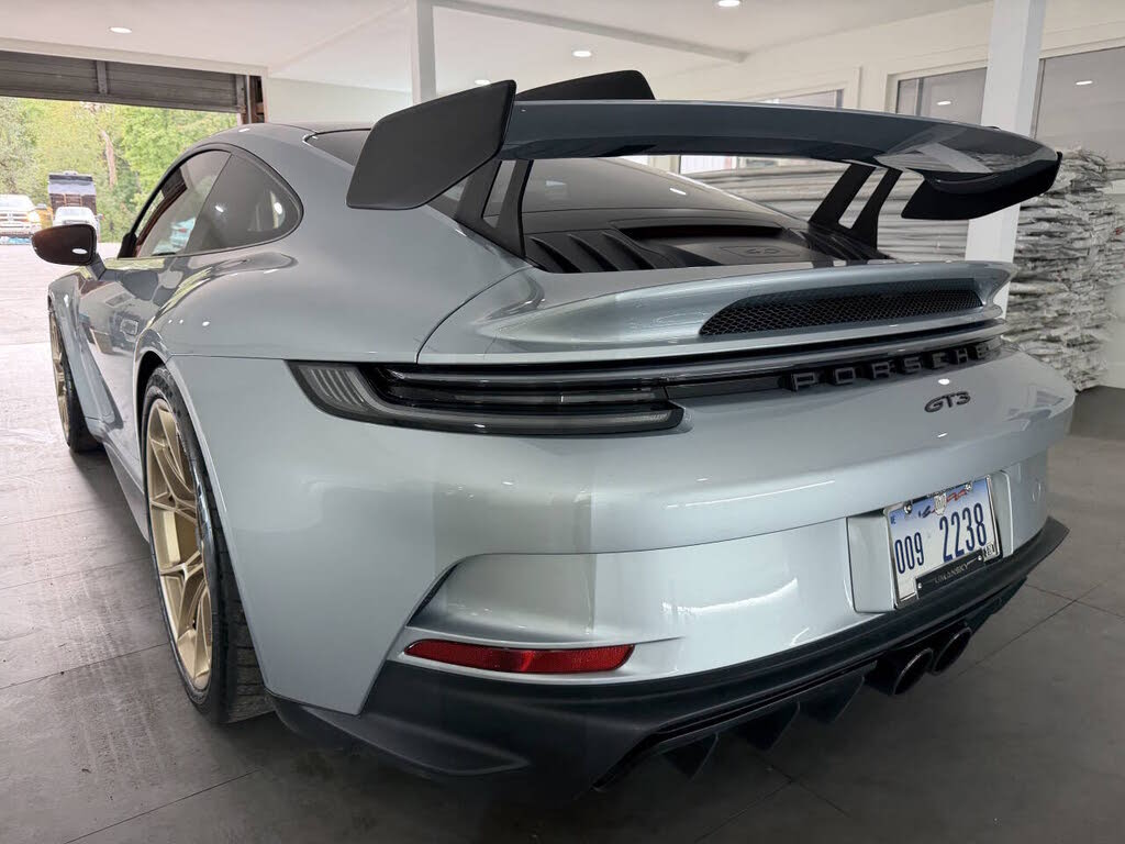 2022 Porsche 911 GT3 Coupe RWD photo 6