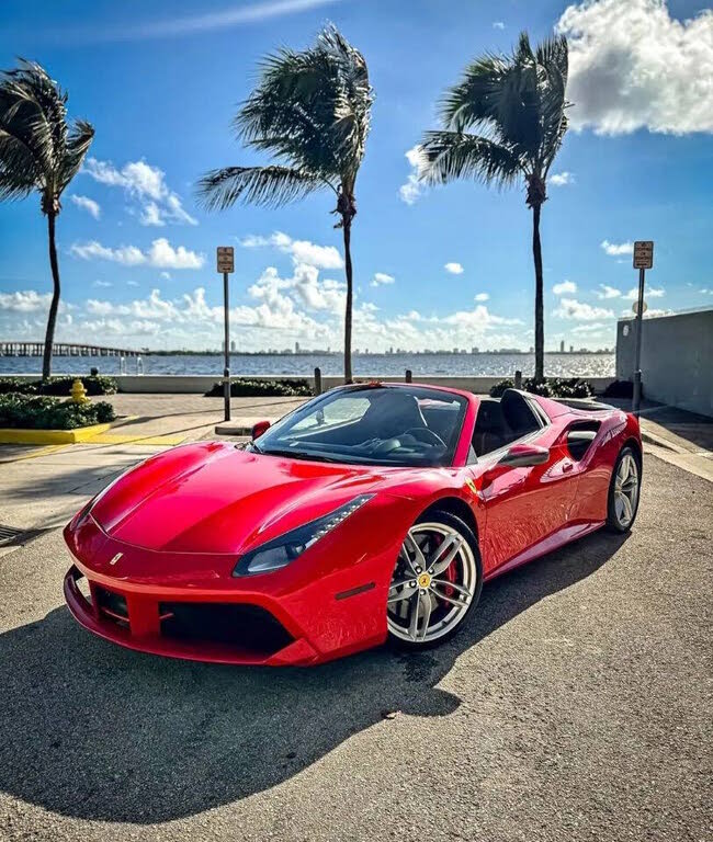 2018 Ferrari 488 Spider RWD photo 2