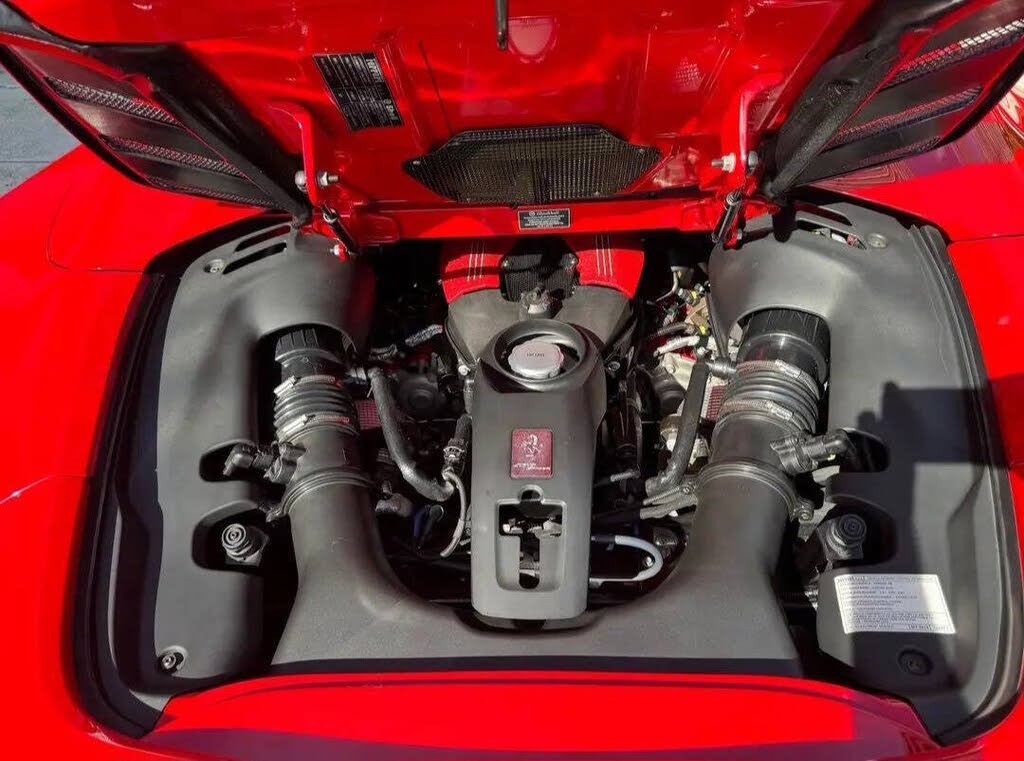 2018 Ferrari 488 Spider RWD photo 17