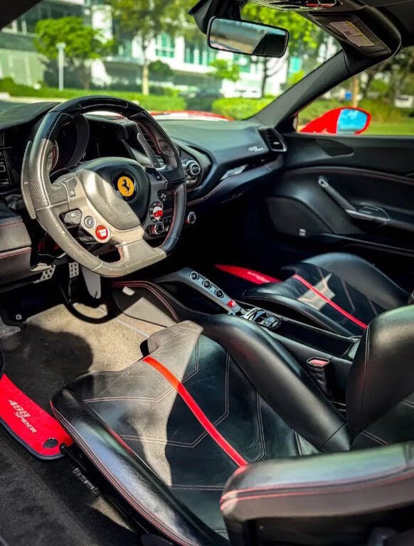 2018 Ferrari 488 Spider RWD photo 7