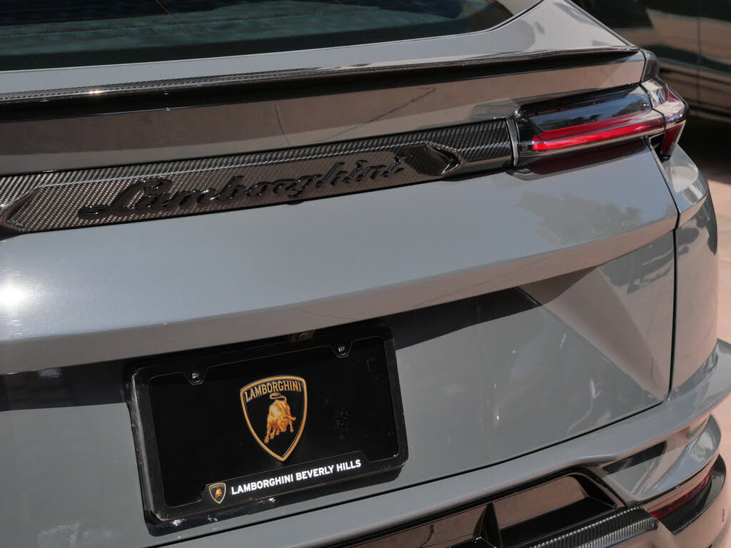 2024 Lamborghini Urus Performante AWD photo 11