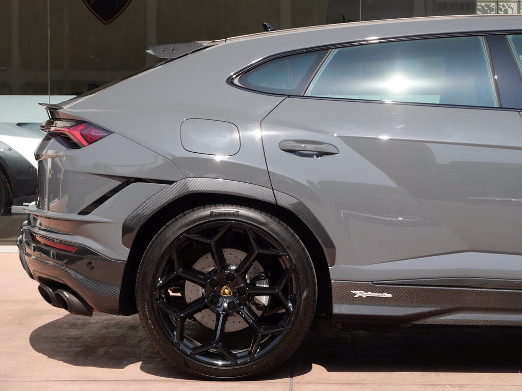 2024 Lamborghini Urus Performante AWD photo 18