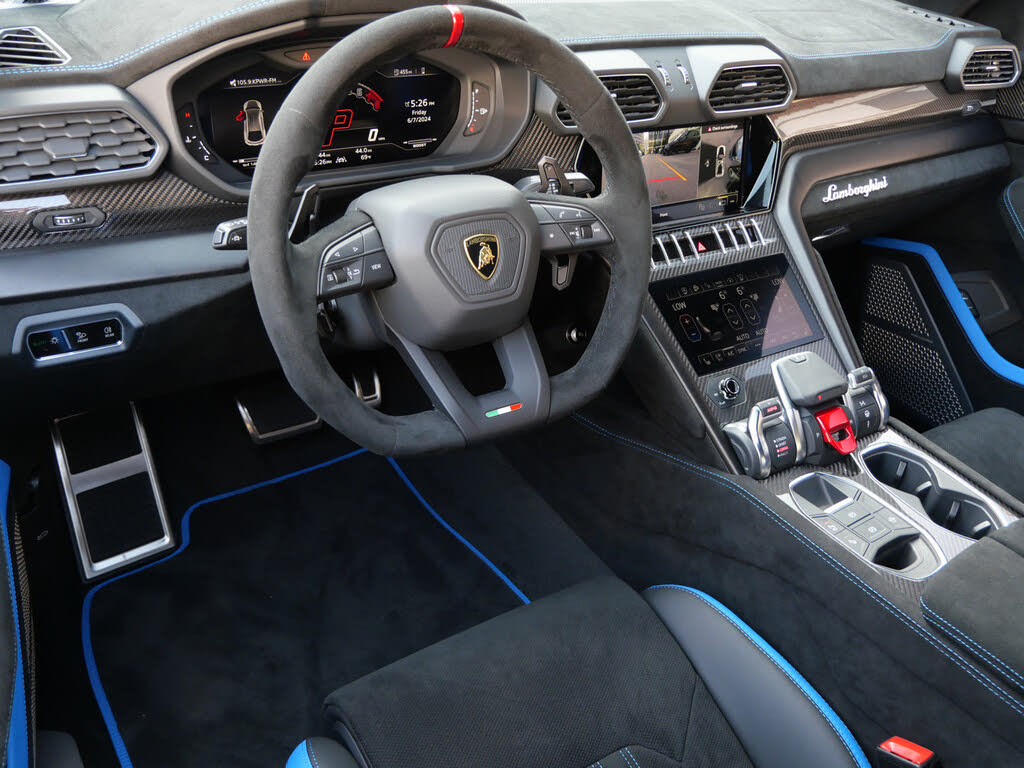 2024 Lamborghini Urus Performante AWD photo 24