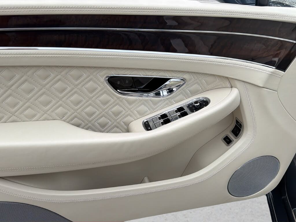 2022 Bentley Continental GTC V8 AWD photo 13