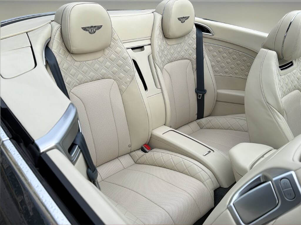 2022 Bentley Continental GTC V8 AWD photo 19