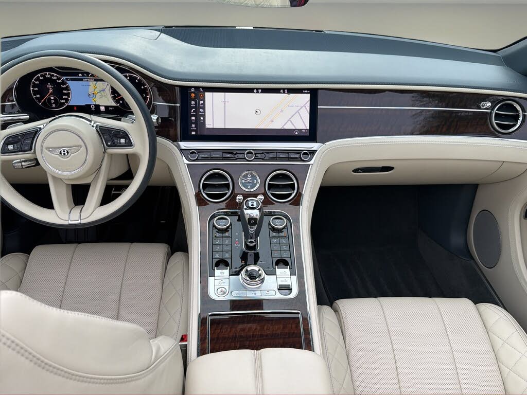 2022 Bentley Continental GTC V8 AWD photo 4