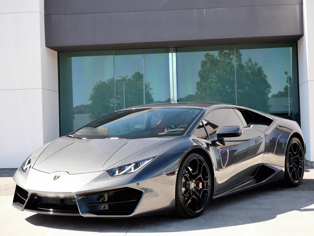 2016 Lamborghini Huracan LP 580-2 photo 13