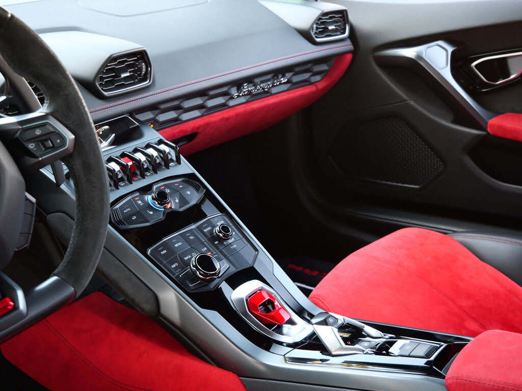 2016 Lamborghini Huracan LP 580-2 photo 16
