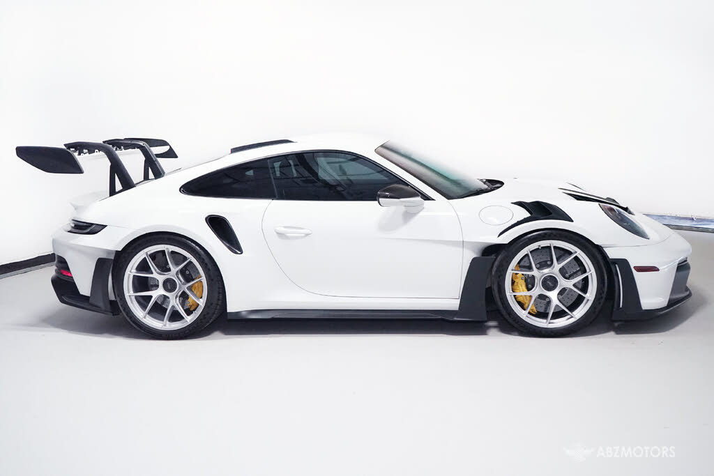 2024 Porsche 911 GT3 RS Coupe RWD photo 3