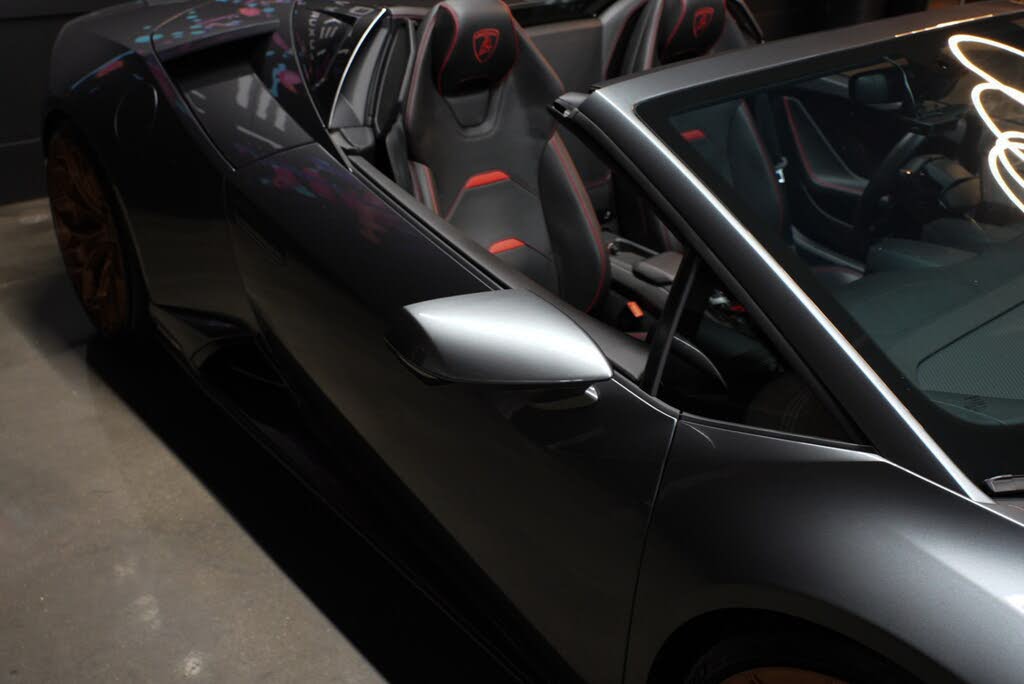 2020 Lamborghini Huracan photo 13